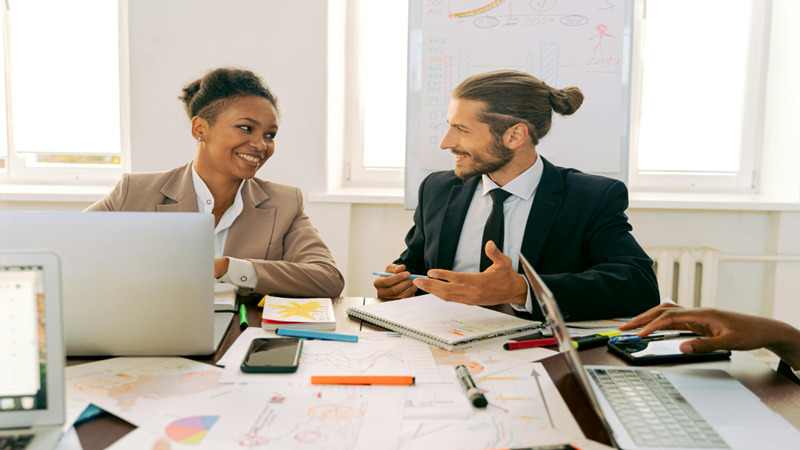 Online Task Management for Distributed Teams