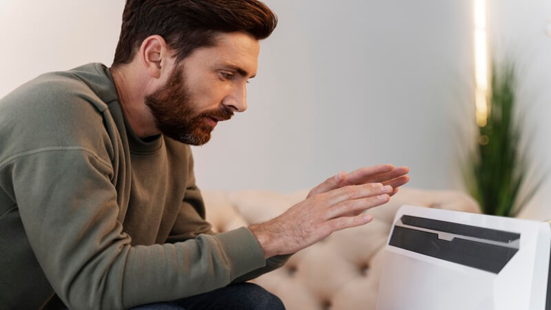 Top Reasons Homeowners Call for Late-Night AC Repairs