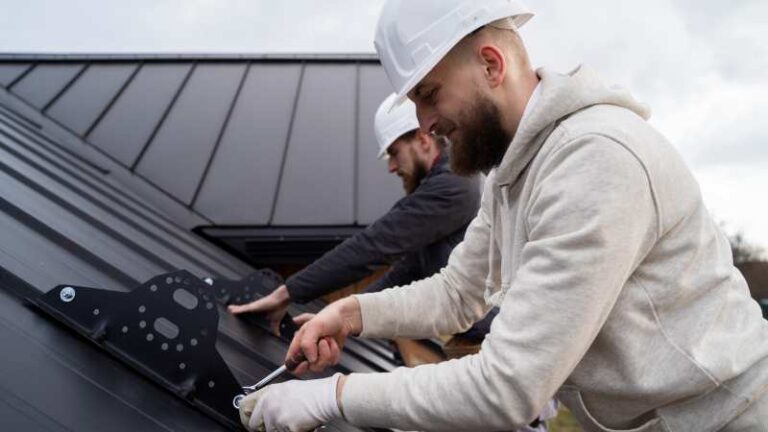 Why Homeowners Should Work With a Local Roofing Company in Jefferson